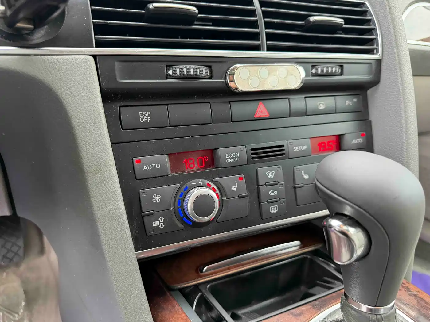 Audi A6L 2009 2.4L Comfort фото 9