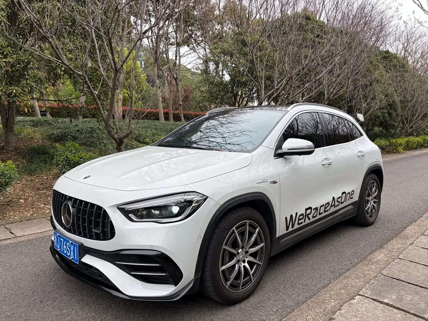 MERCEDES-BENZ GLA AMG
