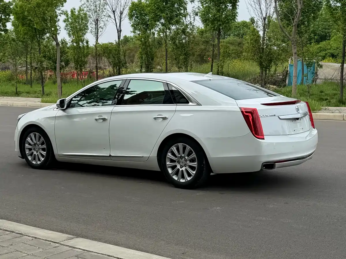 Cadillac XTS 2015 28T Comfort фото 4