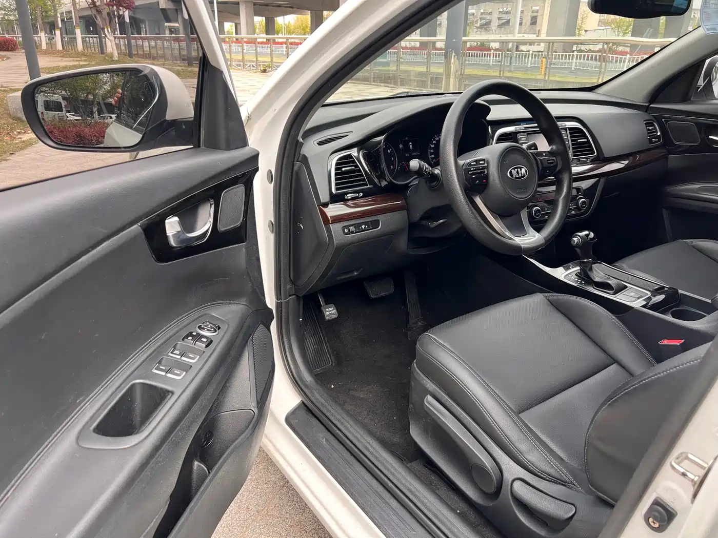 Kia K4 2014 1.8L Automatic GLS фото 17