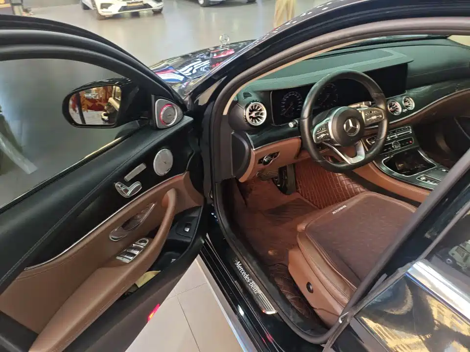 Mercedes-Benz E-Class 2019 E 200 L Sport фото 4