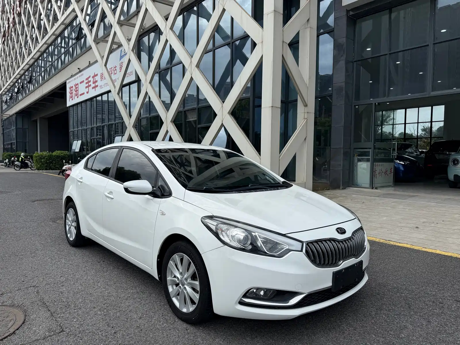 Фото 3 - Kia K3