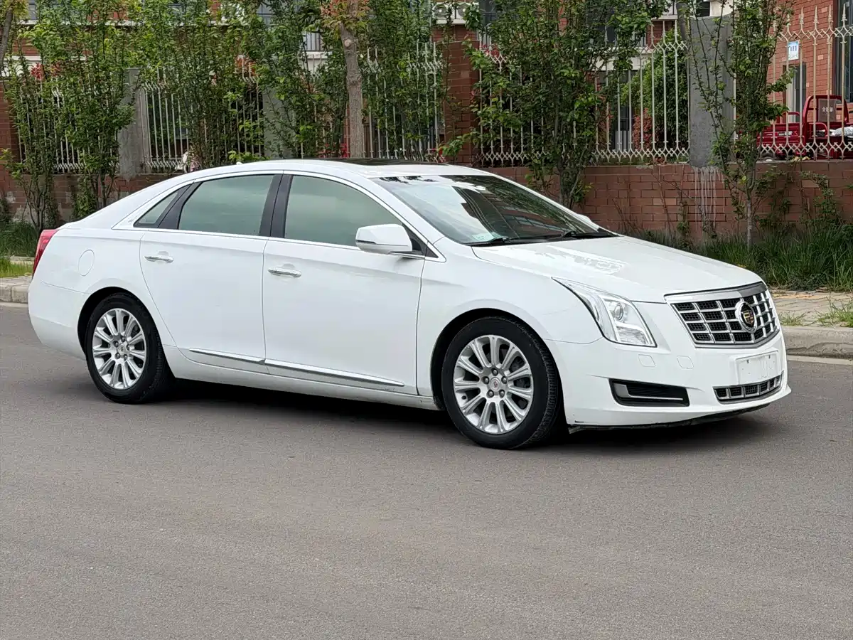 Cadillac XTS 2015 28T Comfort фото 3
