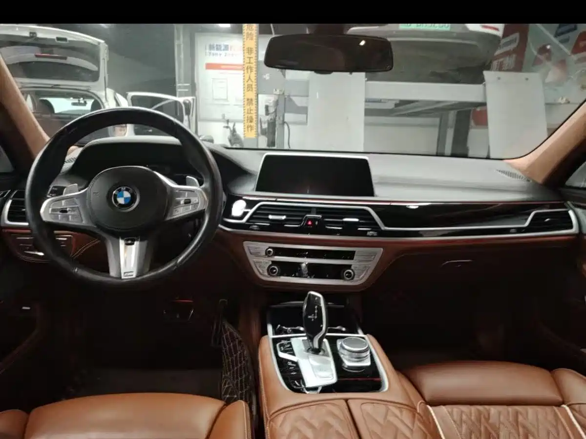 BMW 7 Series 2021 2021 Model 740Li xDrive Executive M Sport Package