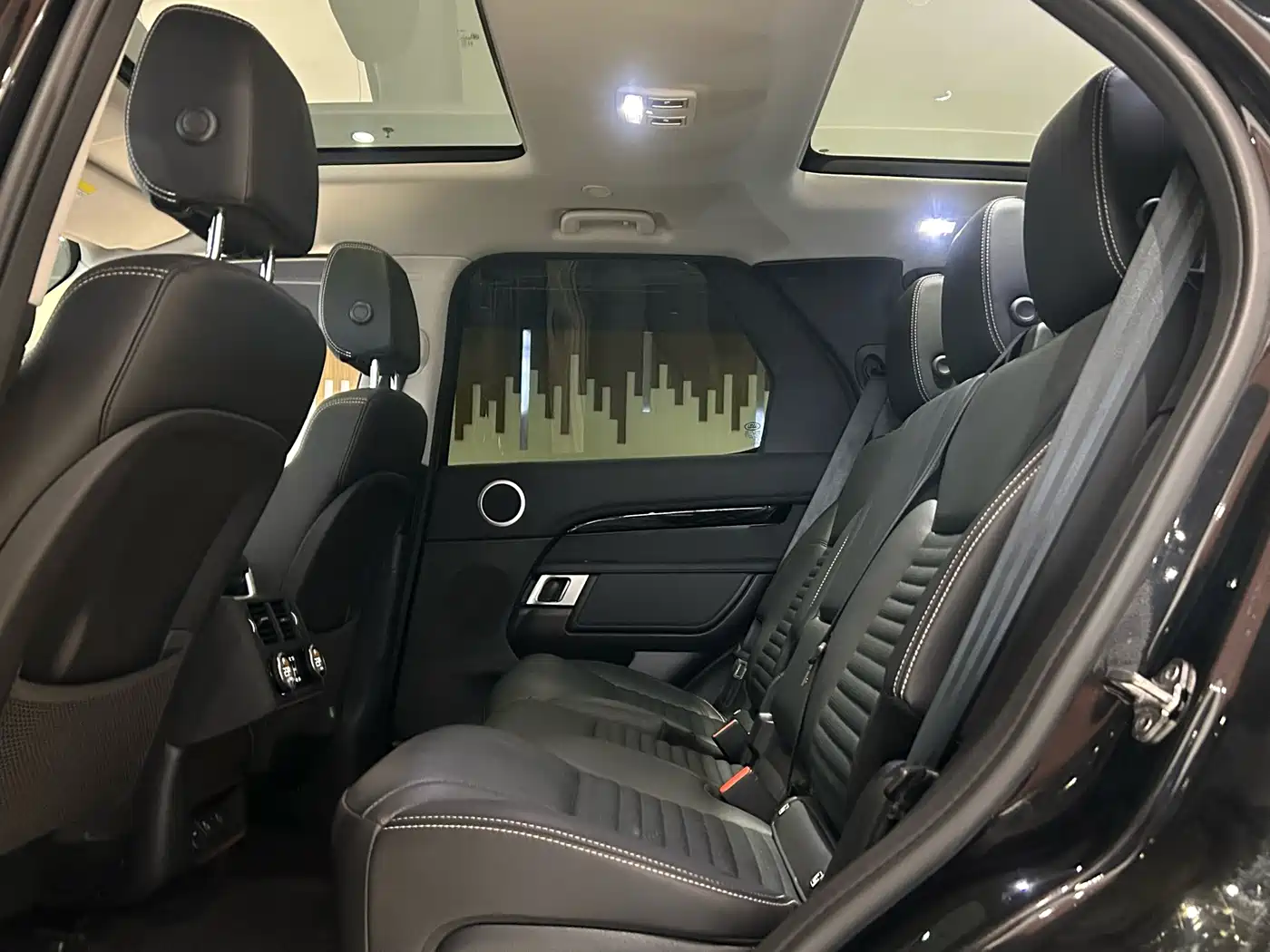 Land Rover Discovery 2024 2024 Model 360PS S