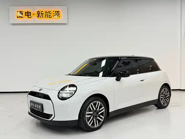 MINI Electric MINI COOPER 2025 Facelift 466km COOPER E Classic Trim