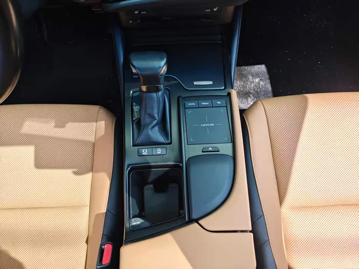 Lexus ES 2021 200 Excellence Edition фото 21