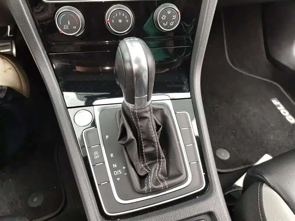 Volkswagen Golf 2018 280TSI Automatic R-Line Model фото 7