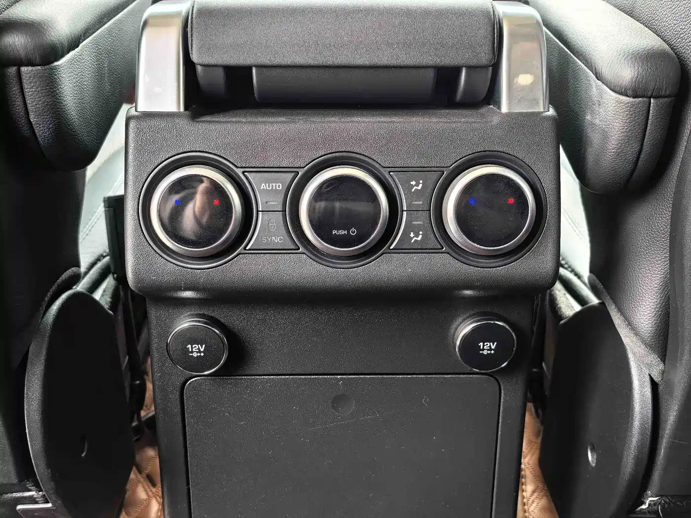 Land Rover Discovery 2020 3.0 SC V6 30th Anniversary Special Edition фото 10