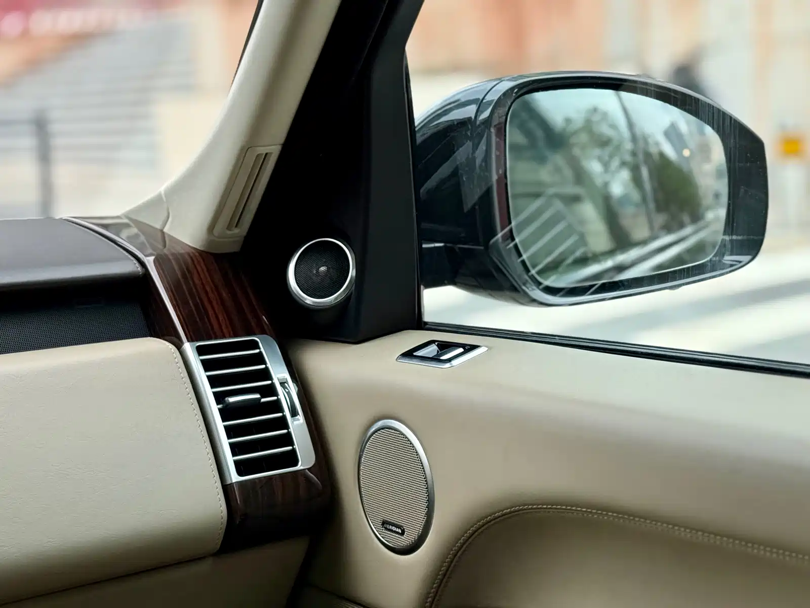 Фото 20 - Land Rover Range Rover