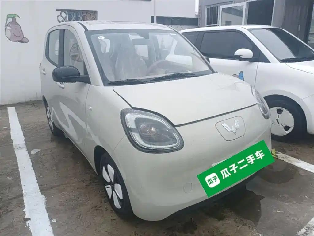 Wuling Motors Hongguang MINIEV 2026 2025 4-Door Advanced