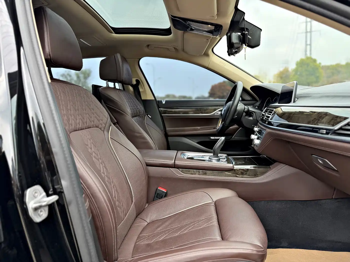BMW 7 Series 2016 730Li Luxury фото 16