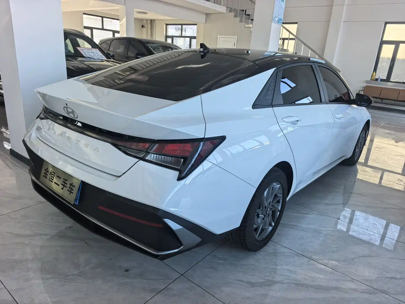 MODERN ELANTRA