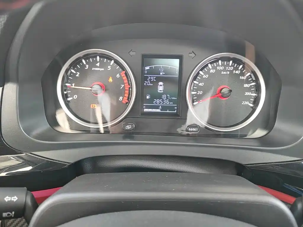 Dongfeng Fengxing Fengxing T5 2019 2021 1.6L Manual Comfort