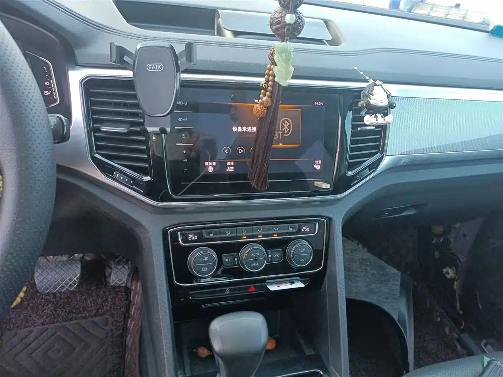 VOLKSWAGEN TOURANG