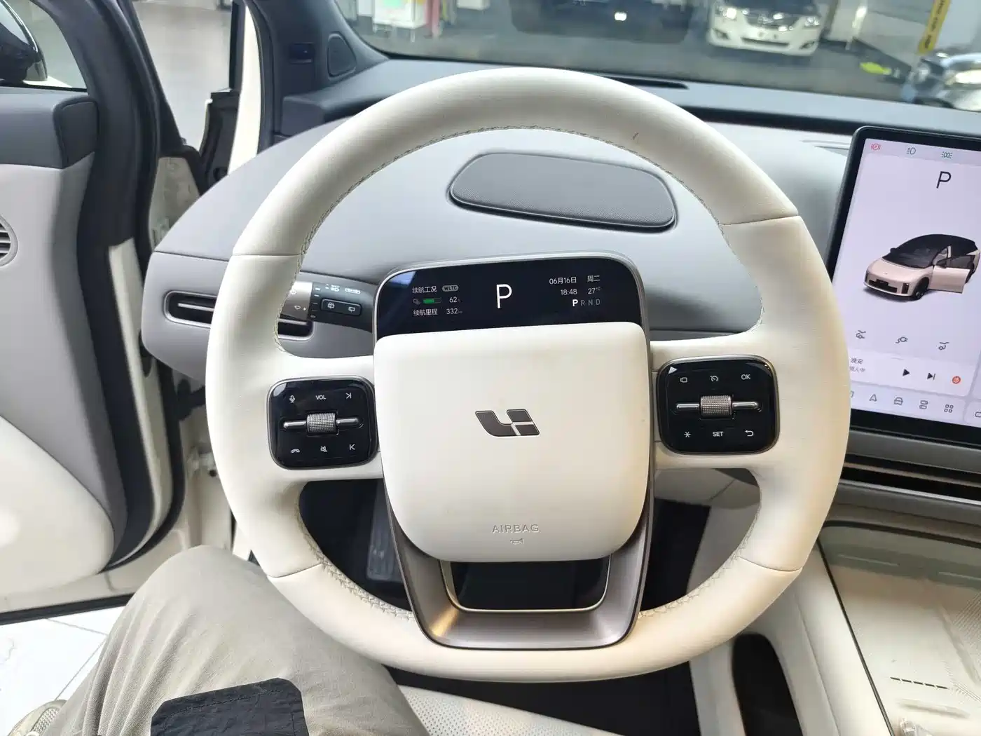 Li Auto i6 2025 2025 4WD Base Model