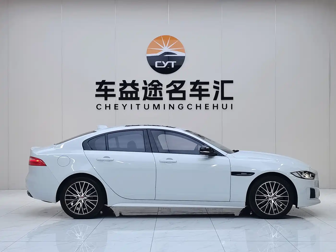 Jaguar XE 2019 2019 2.0T 300PS AWD Landmark Edition