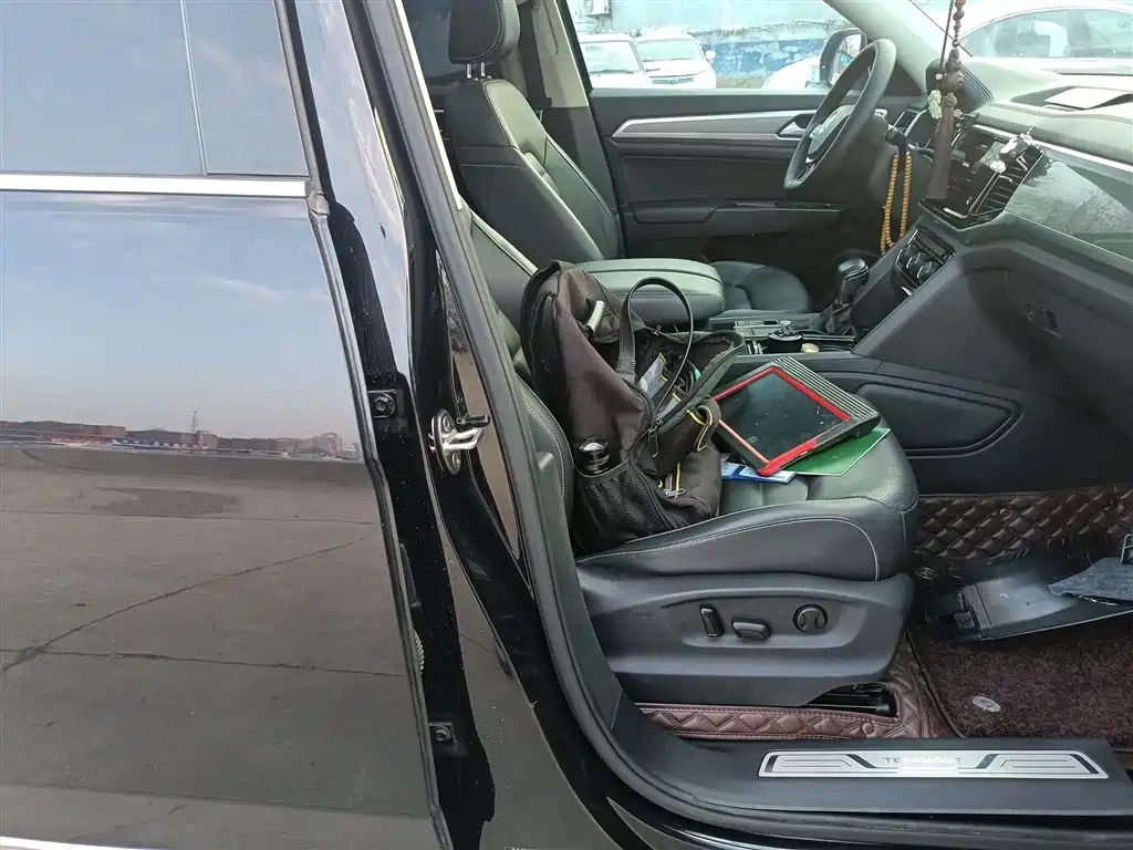 VOLKSWAGEN TOURANG