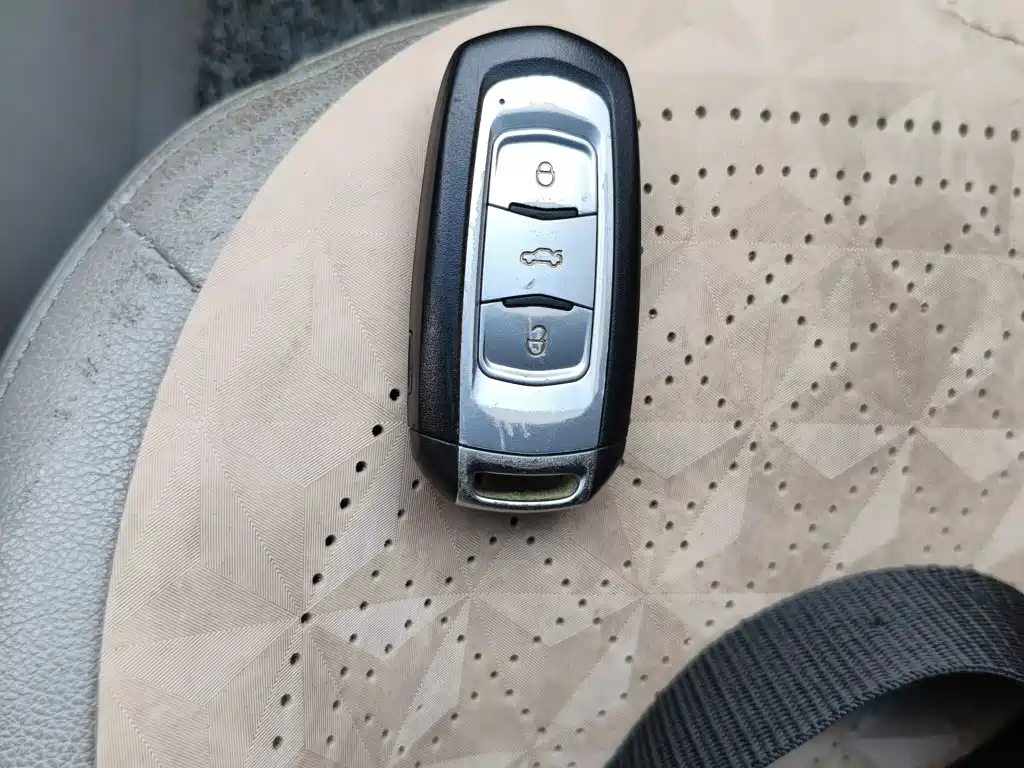 Geely Emgrand 2014 2014 Sedan 1.3T CVT Elite