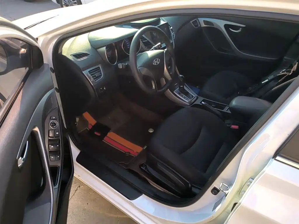 Hyundai Langdong 2015 2015 1.6L Auto Premium