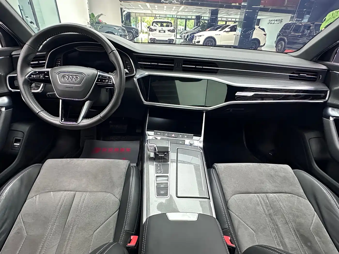 Audi A6L 2021 40 TFSI Luxury Sport фото 5