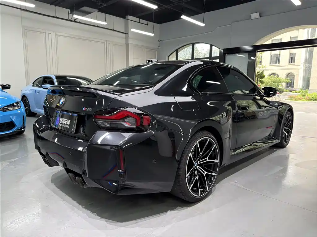 BMW M2 2024 M2 фото 6