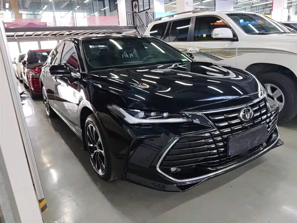 Toyota Avalon 2023 2.0L Premium Selection фото 4