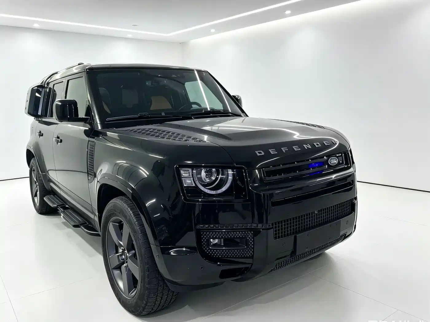 Land Rover Defender 2023 Facelift 110 3.0T P400 X-DYNAMIC HSE фото 3