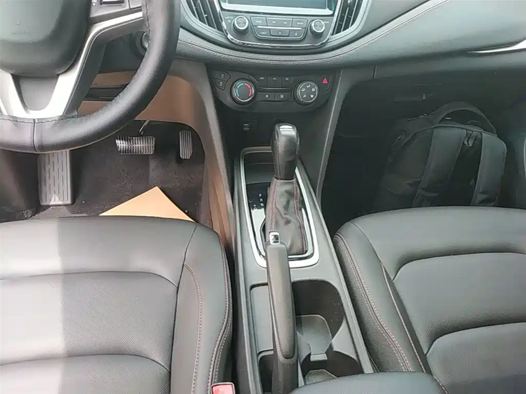 Chevrolet Monza 2019 RS 330T Auto Smooth Edition China VI фото 14