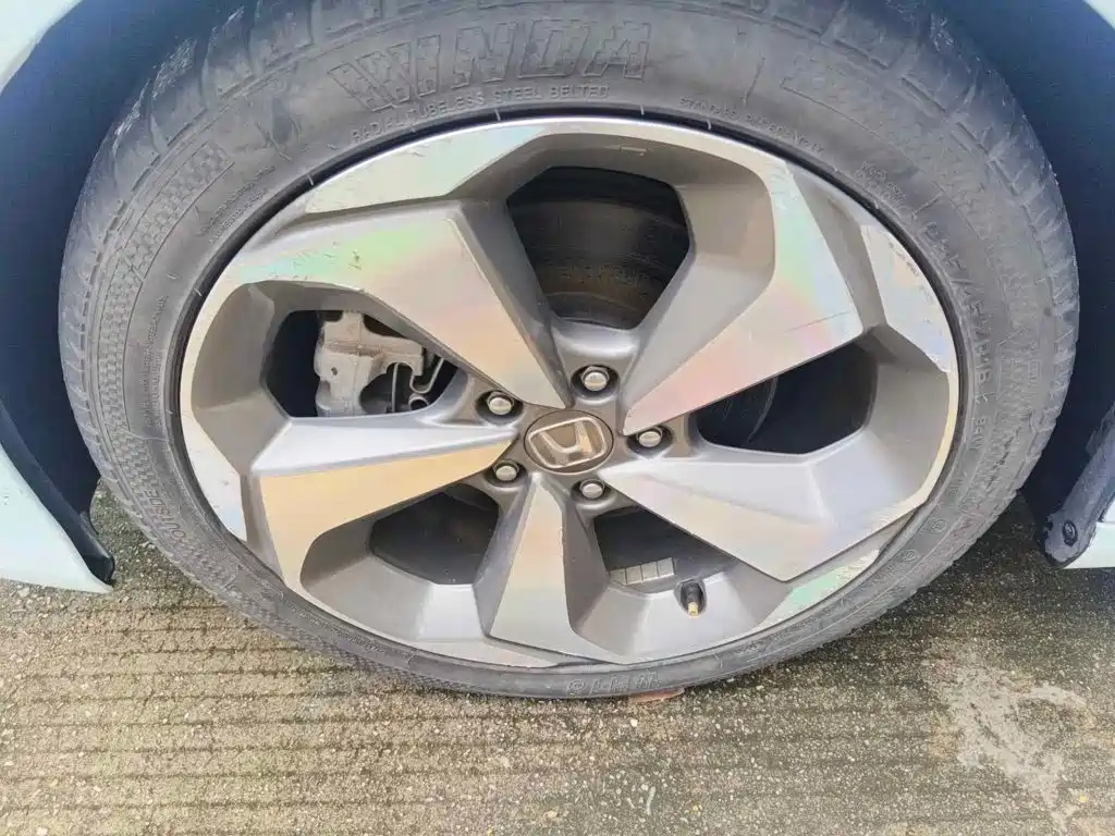 Фото 7 - Honda Accord