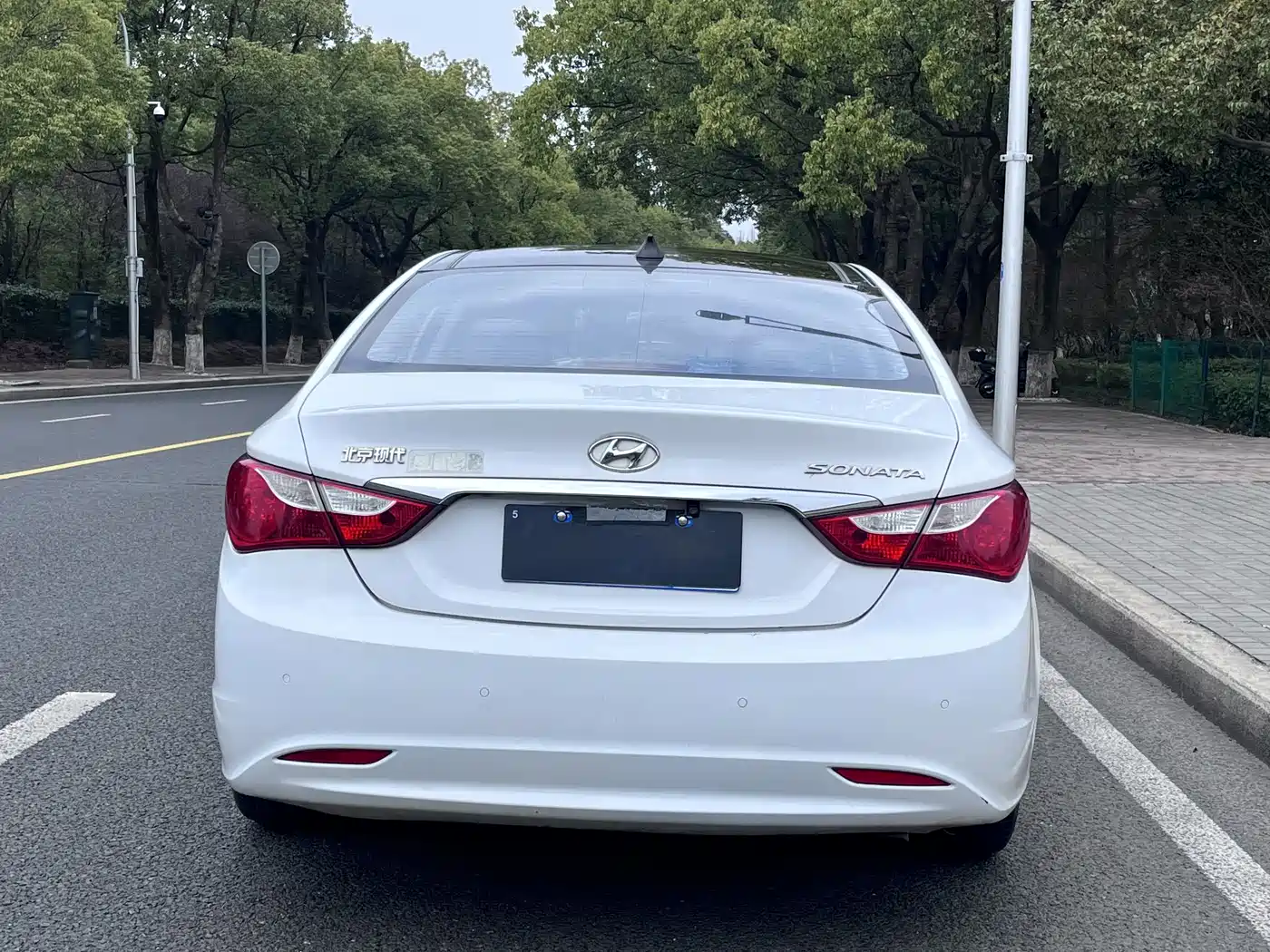 Hyundai Sonata 2013 2.0L Automatic Luxury Edition фото 5
