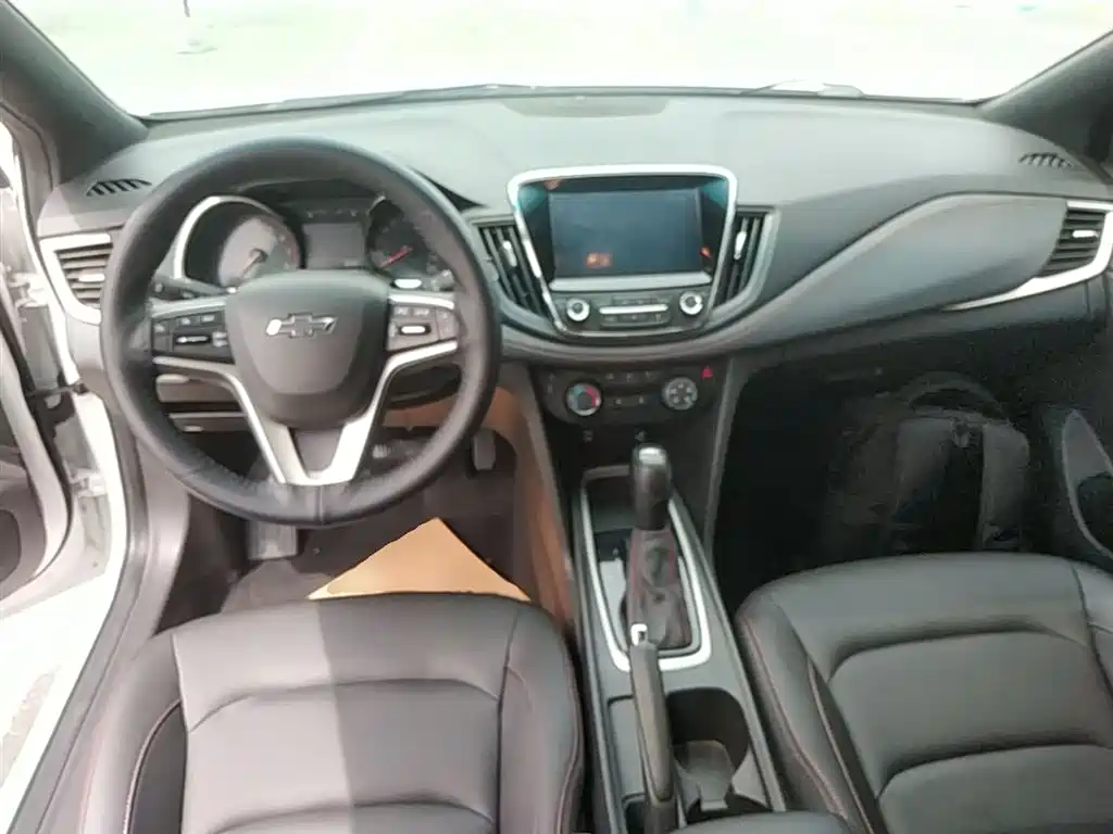 Chevrolet Monza 2019 RS 330T Auto Smooth Edition China VI фото 10