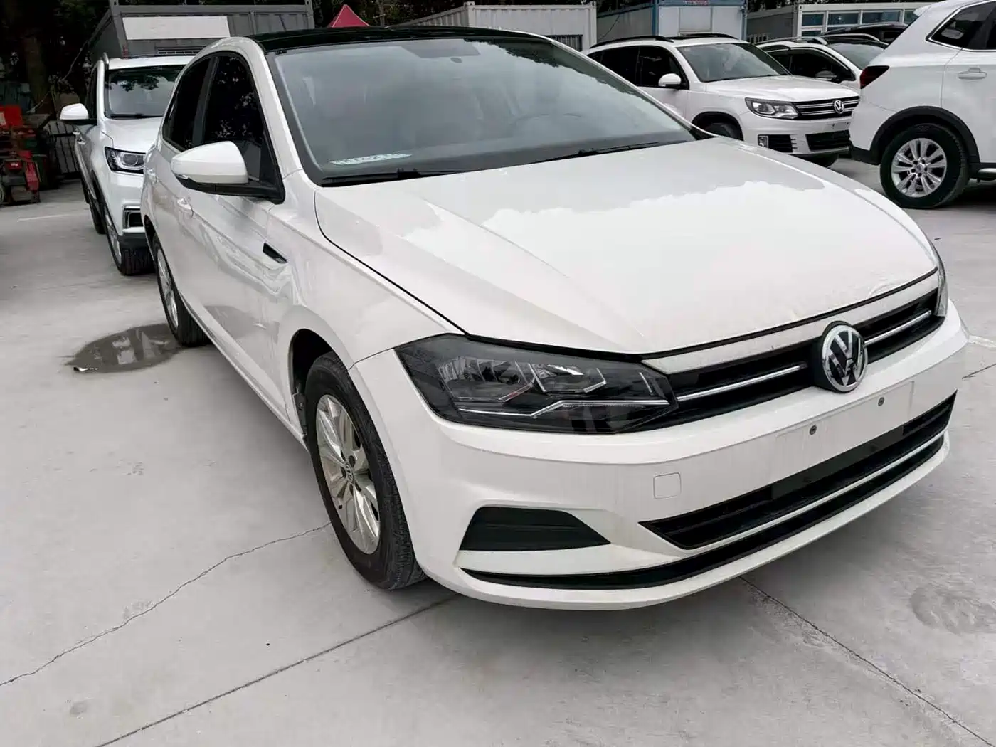 Volkswagen Polo 2019 Plus 1.5L Automatic Colorful Tech Edition фото 3