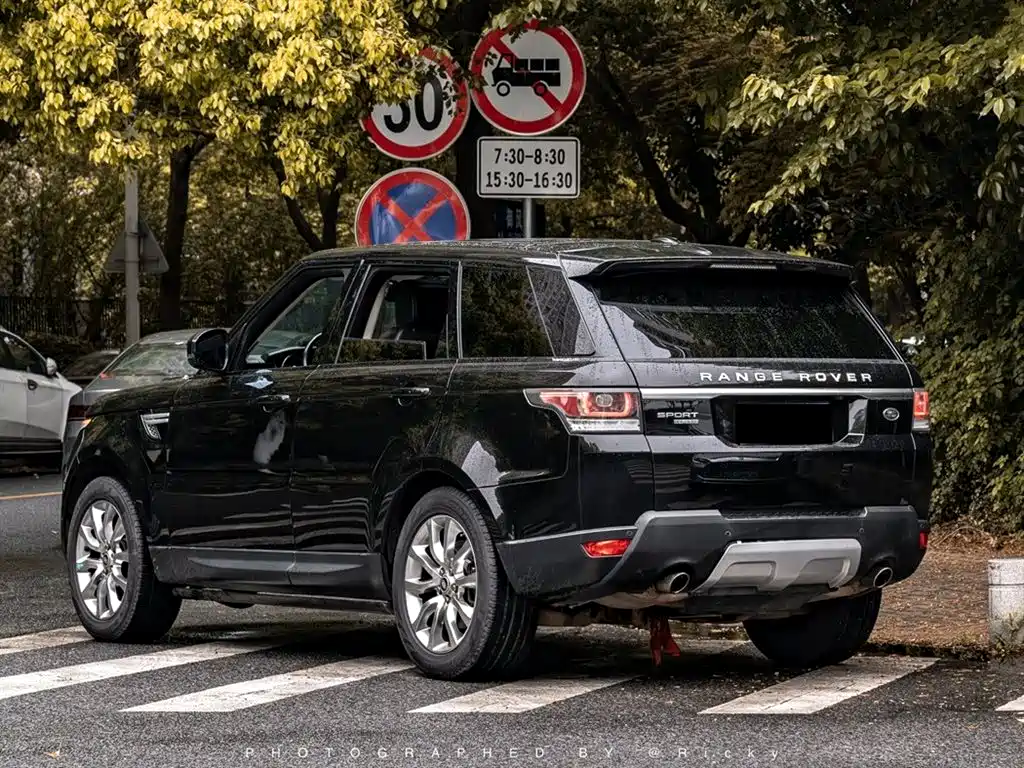 Land Rover Range Rover Sport 2015 3.0 SC V6 HSE фото 10