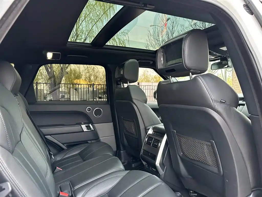 Land Rover Range Rover Sport 2016 Model 3.0 SC V6 HSE DYNAMIC фото 20