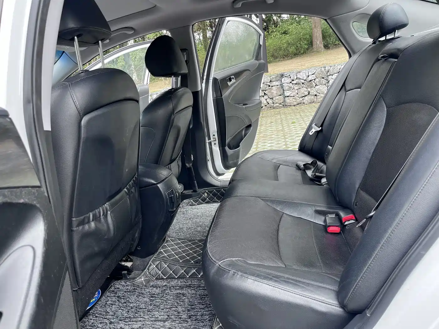 Hyundai Sonata 2013 2.0L Automatic Luxury Edition фото 19