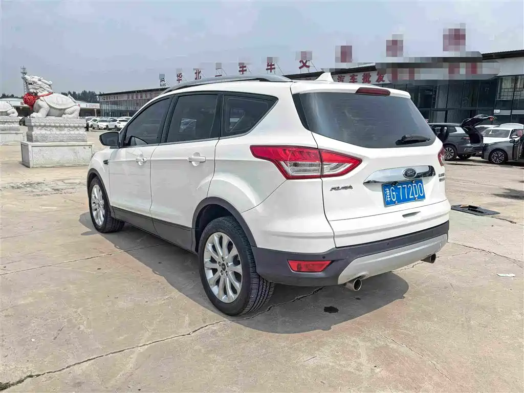 Фото 9 - Ford Kuga