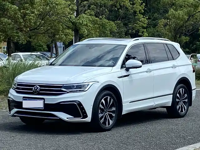 Volkswagen Tiguan L 2023