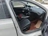 Фото 25 - Peugeot 308S