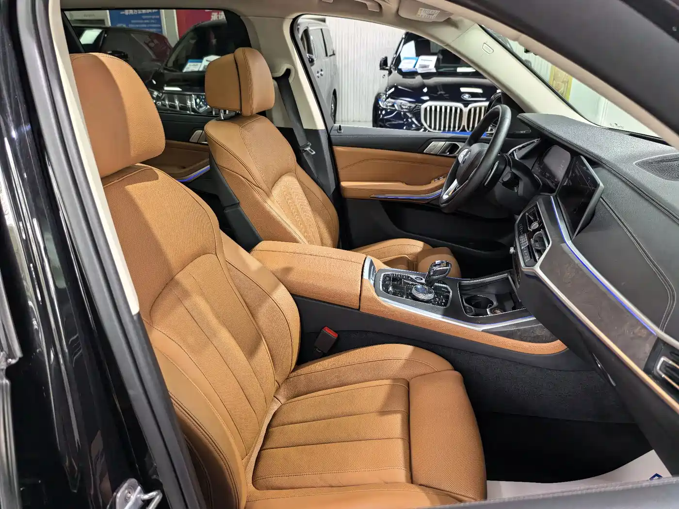 BMW X7 2019 xDrive40i Exclusive M Sport Package фото 9