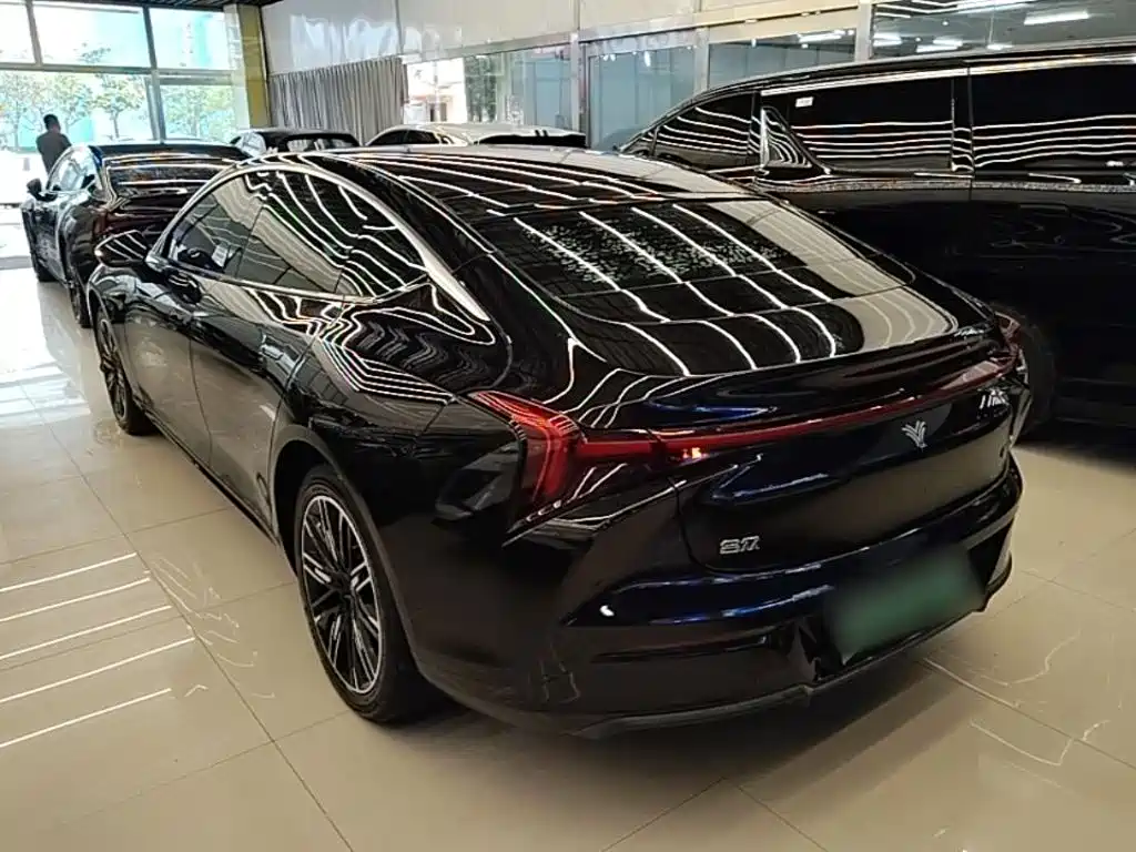 Nezha Auto Nezha S 2023 2023 Pure Electric 520km RWD Lite Edition
