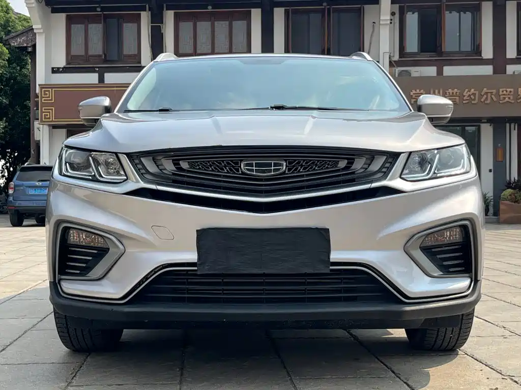 Фото 2 - Geely Coolray