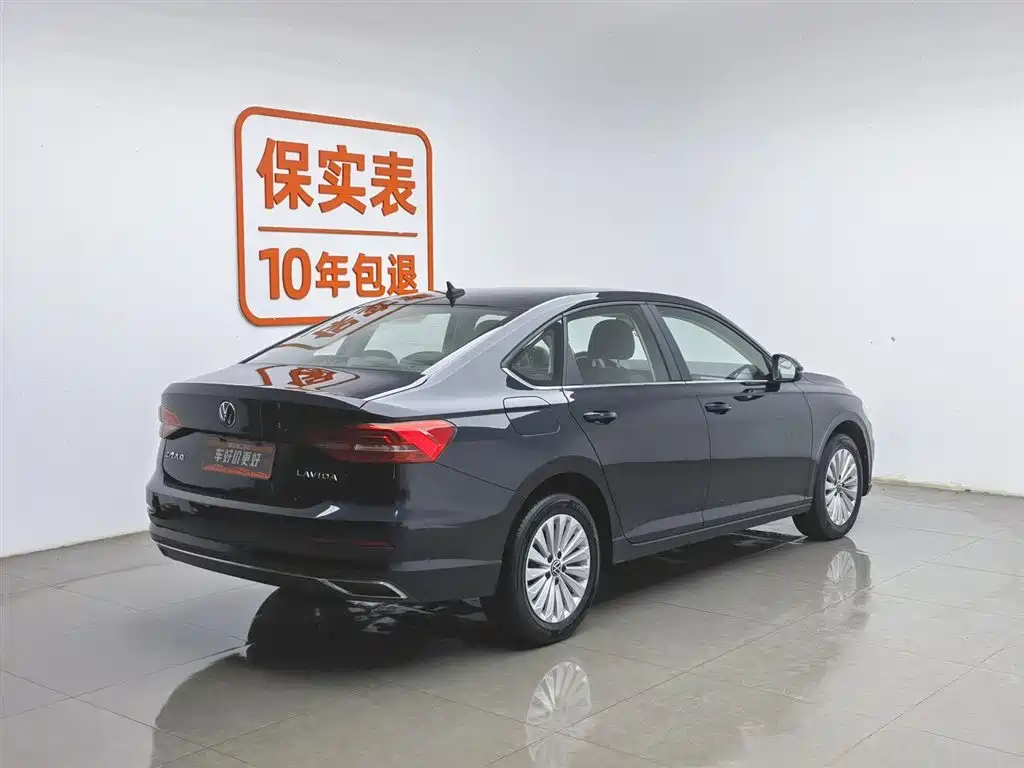 Volkswagen Lavida 2021 1.5L Auto Comfort Edition фото 2