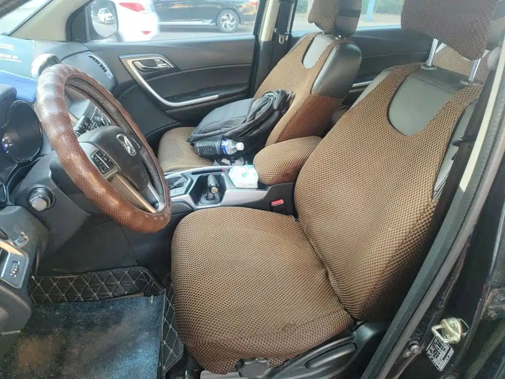 Jiangling Yusheng S350 2015 2013 2.4T Automatic 2WD Diesel Luxury 5-seater