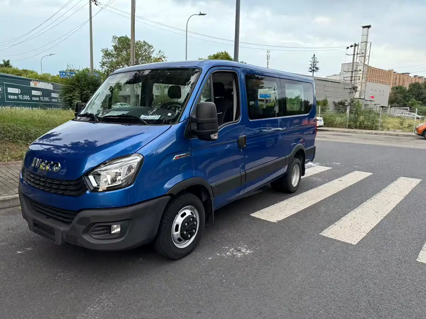 Iveco Daily 2021 3.0T Auto Shang Rui Long Wheelbase Short Suspension High Roof Manual Door F1C