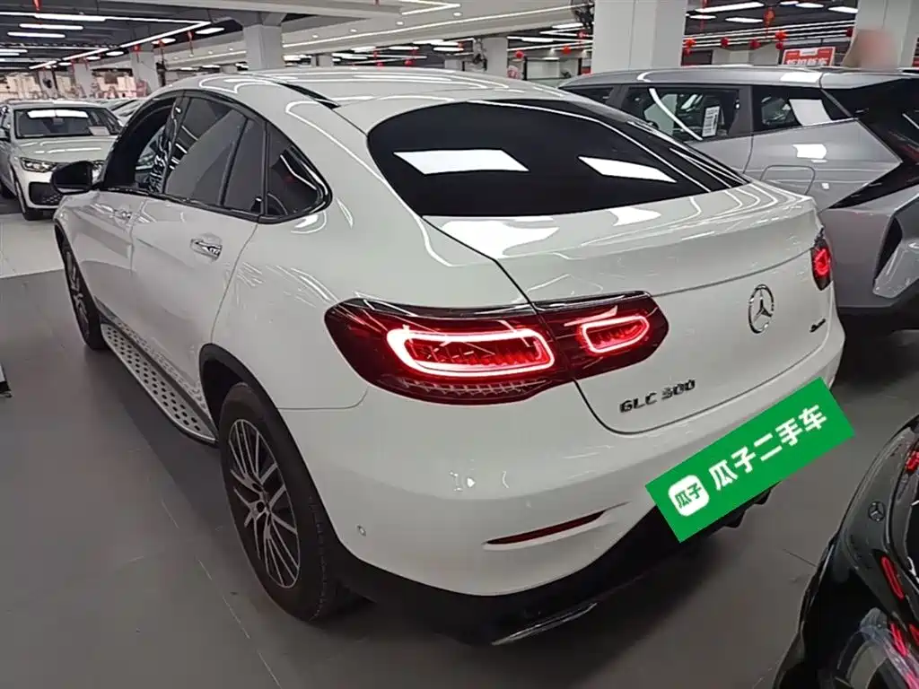 Mercedes-Benz GLC Coupe 2023 Model GLC 300 4MATIC Coupe SUV фото 5