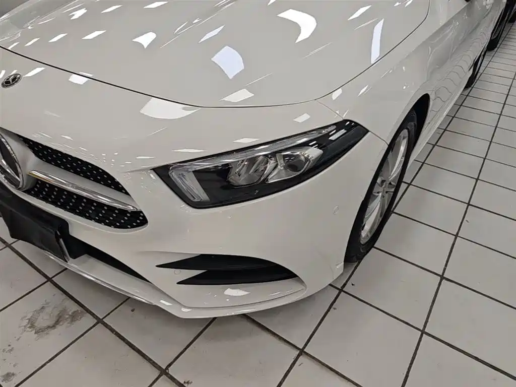 Mercedes-Benz A-Class 2019 A 200 L Sport Sedan фото 24