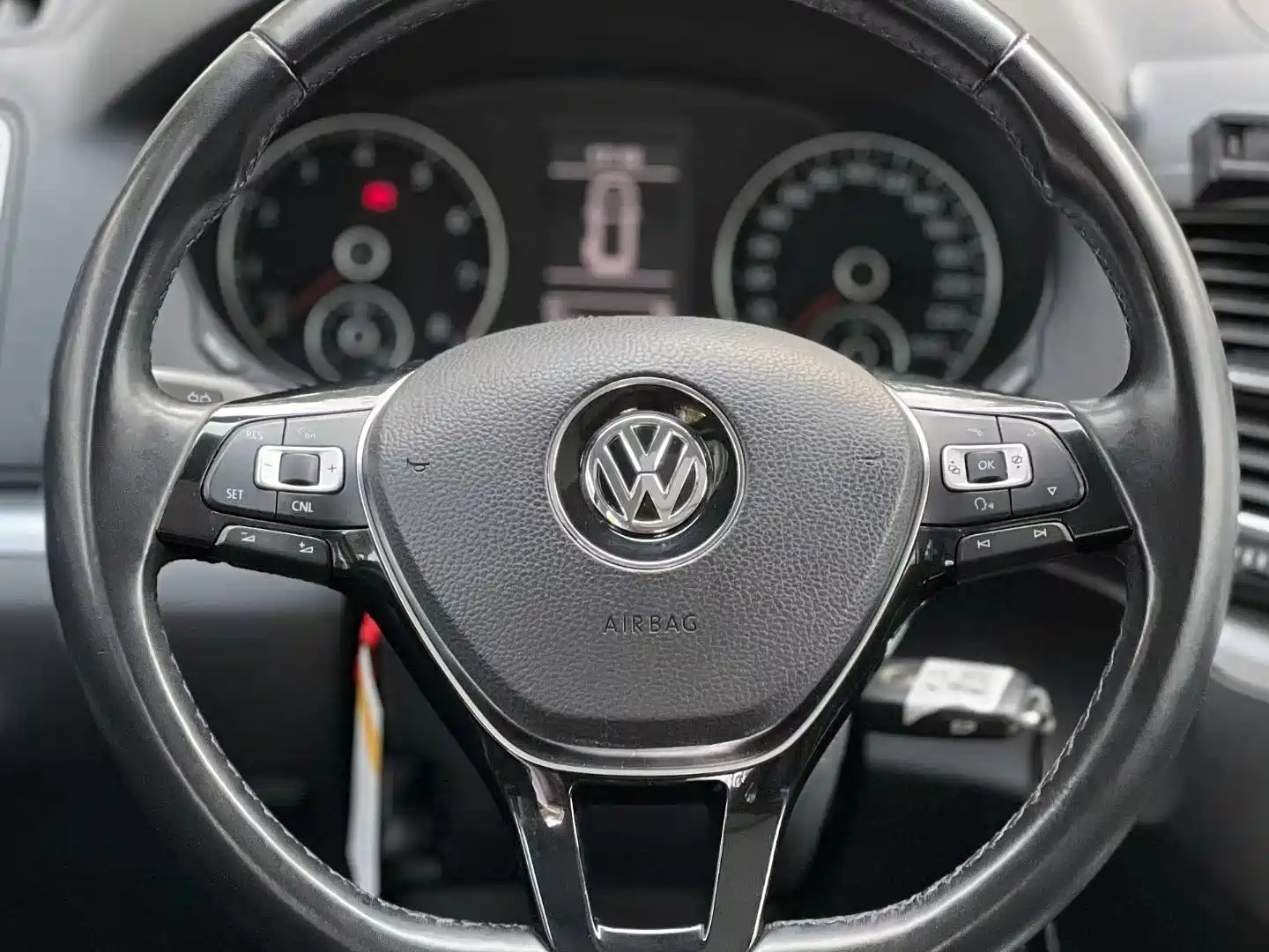 Фото 2 - Volkswagen Sharan
