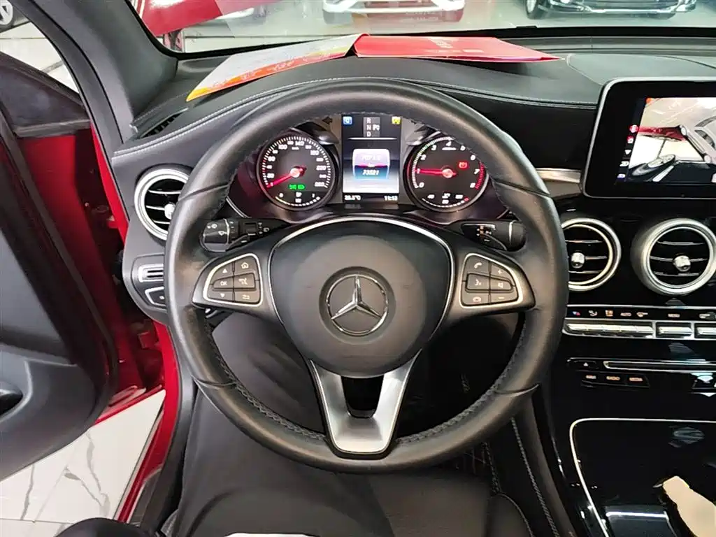 Mercedes-Benz GLC 2019 GLC 200 4MATIC фото 11