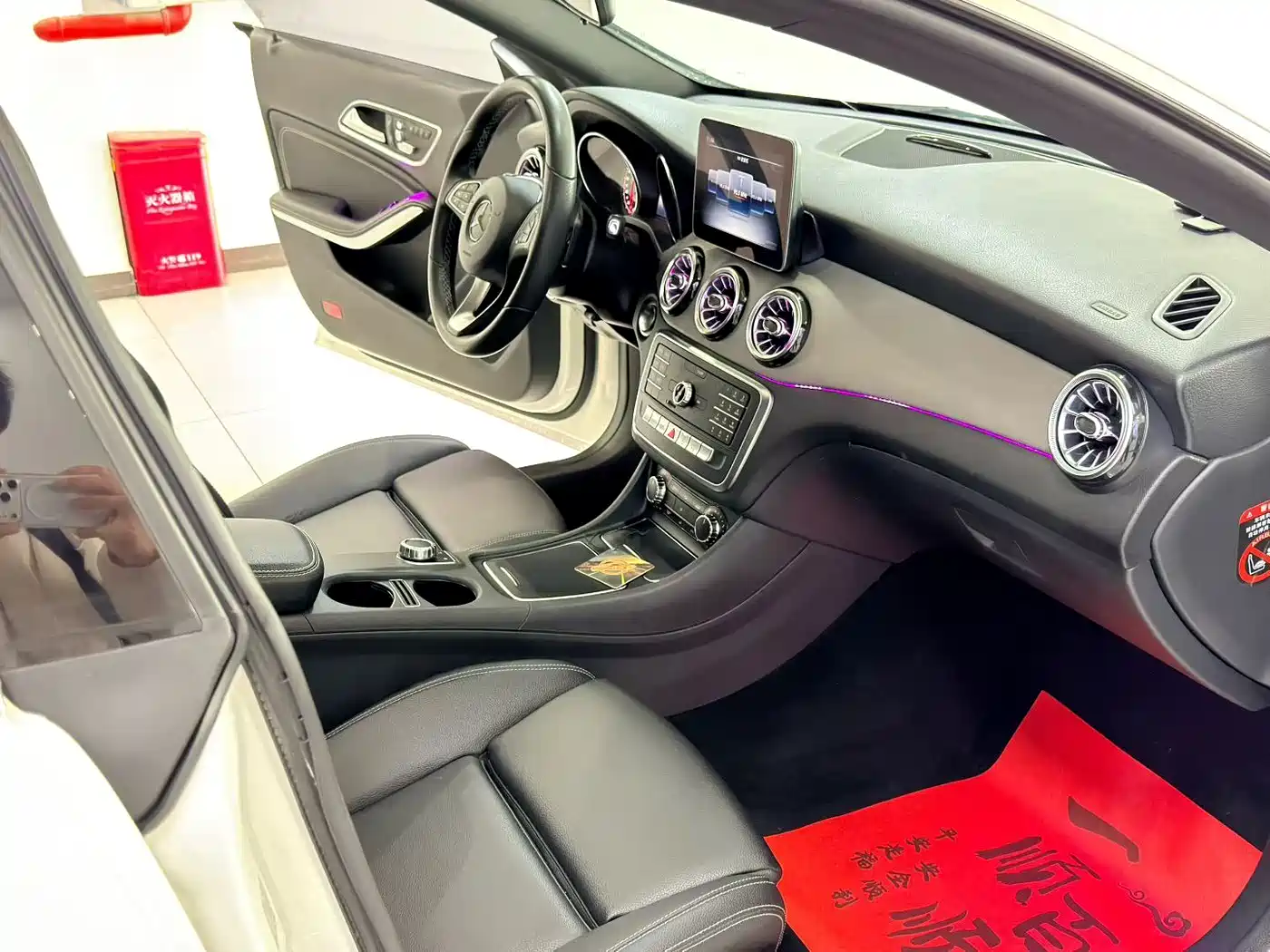Mercedes-Benz CLA (Import) 2017 Facelift CLA 200 Style фото 9